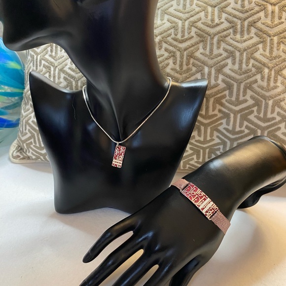 CHRISTIAN DIOR Enamel Trotter #2 Necklace - Picture 2 of 2